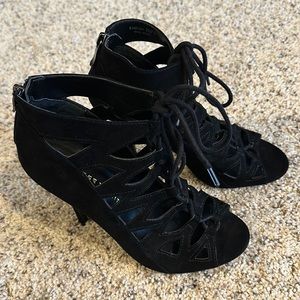 Chinese Laundry Lady Day Lace Up Heels 7